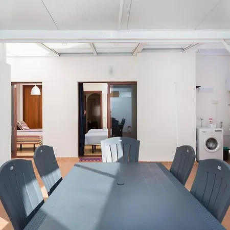 Piso Gexel Casco Historico Con Garaje Appartamento